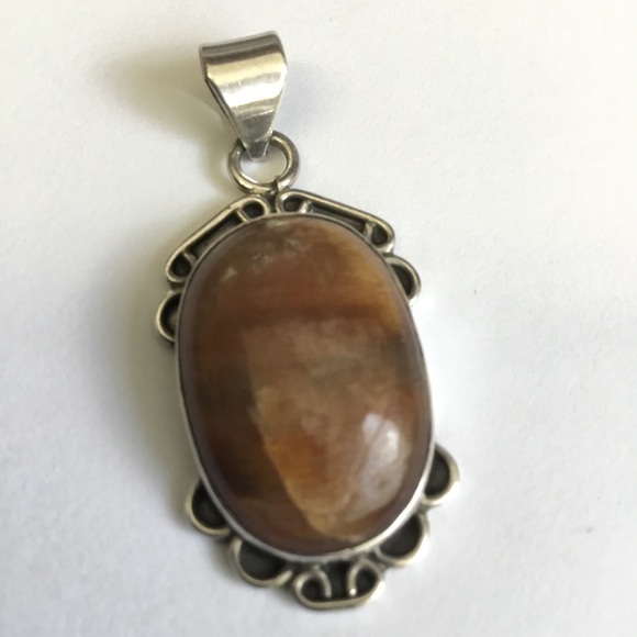 .925 Sterling Silver Tigers Eye Pendant - Picture 1 of 4